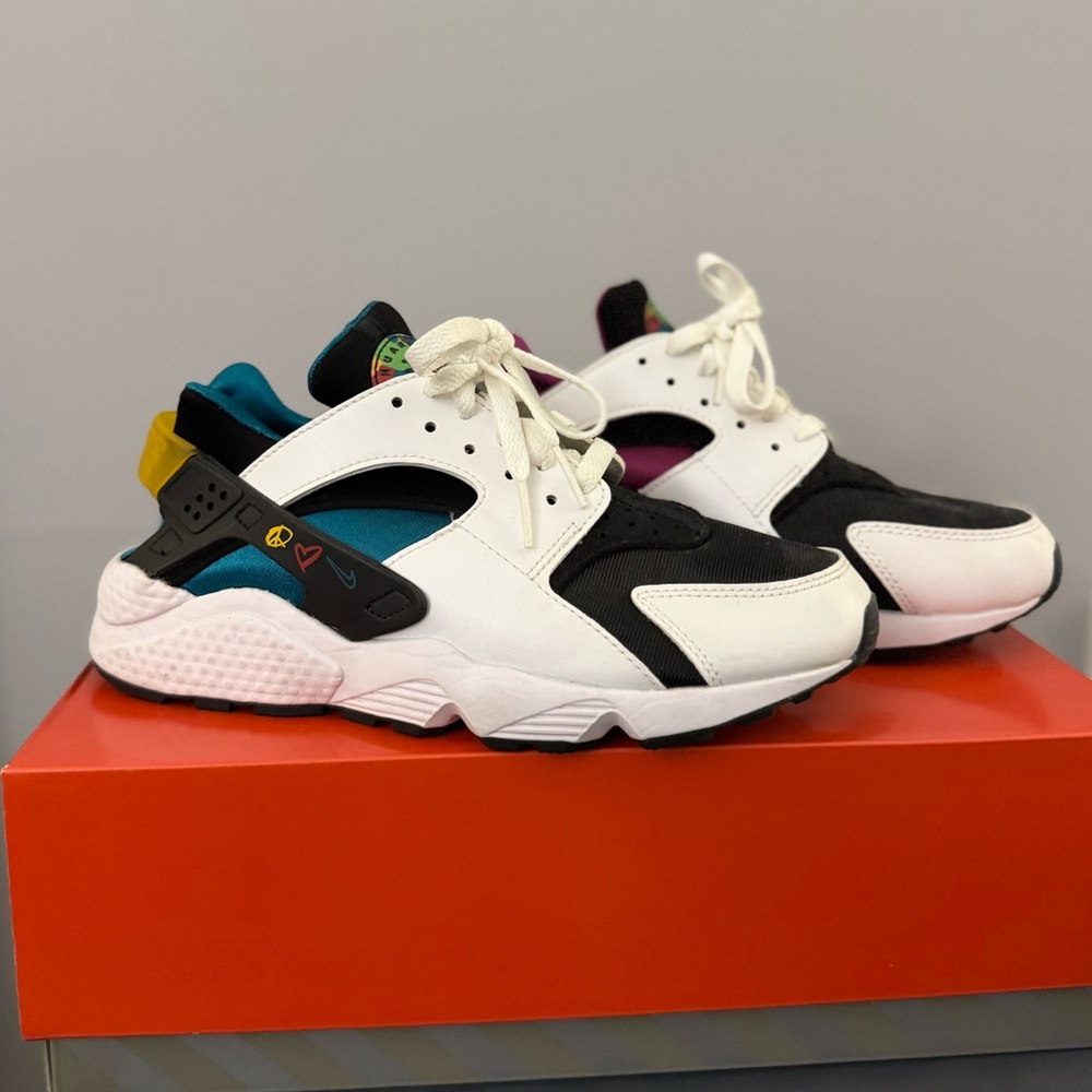 Nike Air Huarache Peace, Love, & Swoosh